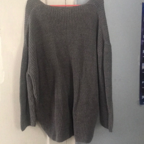 Urban outfitters gray sweater - Picture 5 of 5